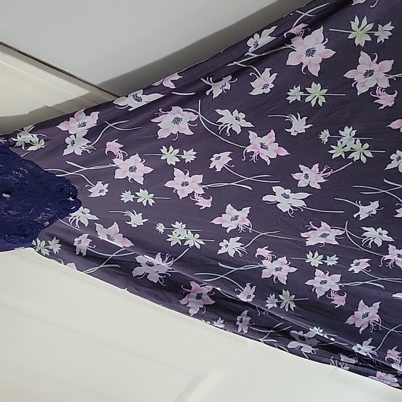 Vintage Olga Nightgown in Navy Floral Size Medium - Picture 3 of 7